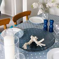 Coastal Retreat for 8 With Hot Tub - Walk to Beach