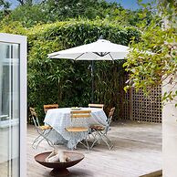 Stunning 5BR Home With Pool - 5 min to Beach