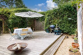 Stunning 5BR Home With Pool - 5 min to Beach