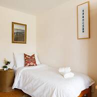 Sunny Seafront Chalet - Sleeps 6