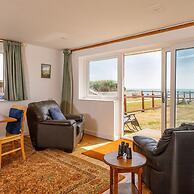 Sunny Seafront Chalet - Sleeps 6