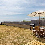 Sunny Seafront Chalet - Sleeps 6