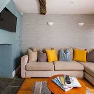 Charming 3bd Townhouse Right in the City Centre