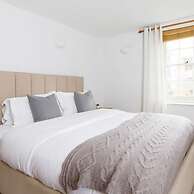 Charming 3bd Townhouse Right in the City Centre