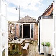 Charming 3bd Townhouse Right in the City Centre