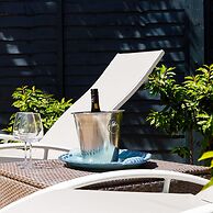 Wonderful Seafront Home - Panoramic Ocean Views