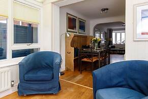 Wonderful Seafront Home - Panoramic Ocean Views