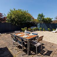 Wonderful Seafront Home - Panoramic Ocean Views