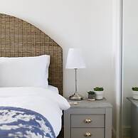 Wonderful Seafront Home - Panoramic Ocean Views