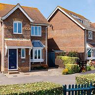 Wonderful Seafront Home - Panoramic Ocean Views