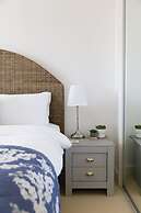 Wonderful Seafront Home - Panoramic Ocean Views