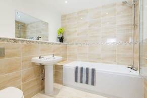 Countryside Bungalow for 4 Close to Beaches