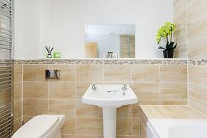 Countryside Bungalow for 4 Close to Beaches