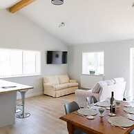 Countryside Bungalow for 4 Close to Beaches