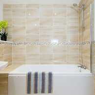 Countryside Bungalow for 4 Close to Beaches