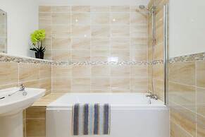 Countryside Bungalow for 4 Close to Beaches