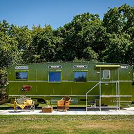 The Showman s Carriage King Bed Close to Beach
