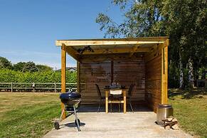 The Showman s Carriage King Bed Close to Beach