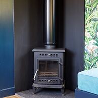 The Showman s Carriage King Bed Close to Beach