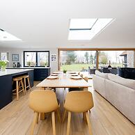 Luxury Cottage Conversion Close to Beaches