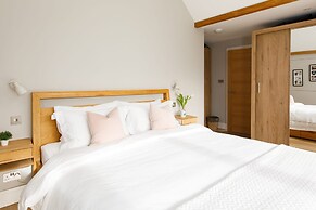 Luxury Cottage Conversion Close to Beaches