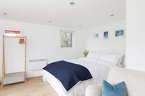 Luxury Cottage Conversion Close to Beaches