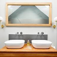 Luxury Cottage Conversion Close to Beaches