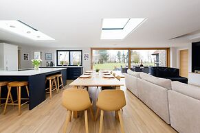 Luxury Cottage Conversion Close to Beaches