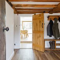 Luxury Cottage Conversion Close to Beaches