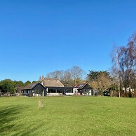 Luxury Cottage Conversion Close to Beaches