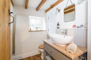 Luxury Cottage Conversion Close to Beaches