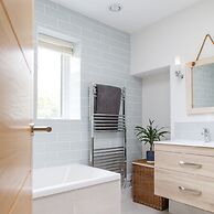 Luxury Cottage Conversion Close to Beaches