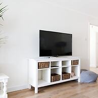 Charming Bolthole 400m to Beach