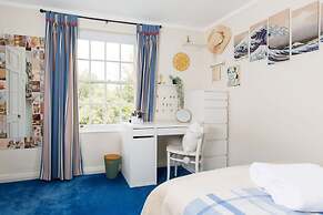 Amazing 5 BR Country Home Pool Gym Yoga Studio