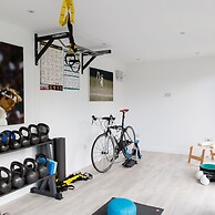 Amazing 5 BR Country Home Pool Gym Yoga Studio