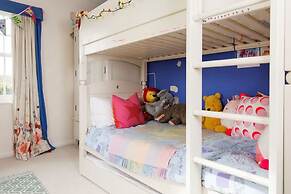 Amazing 5 BR Country Home Pool Gym Yoga Studio