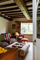 Amazing 5 BR Country Home Pool Gym Yoga Studio