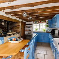 Amazing 5 BR Country Home Pool Gym Yoga Studio