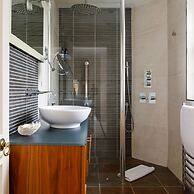 Amazing 5 BR Country Home Pool Gym Yoga Studio