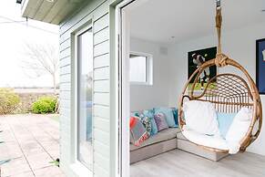 Amazing 5 BR Country Home Pool Gym Yoga Studio