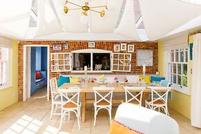 Amazing 5 BR Country Home Pool Gym Yoga Studio