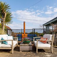 Amazing 5 BR Country Home Pool Gym Yoga Studio