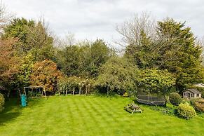 Amazing 5 BR Country Home Pool Gym Yoga Studio