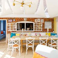 Amazing 5 BR Country Home Pool Gym Yoga Studio