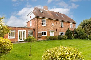 Amazing 5 BR Country Home Pool Gym Yoga Studio