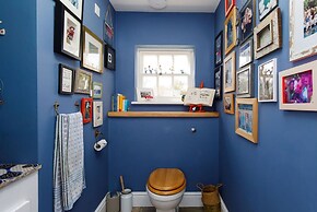 Amazing 5 BR Country Home Pool Gym Yoga Studio