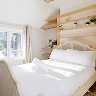 Terraced Townhouse Close to City Centre