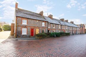 Terraced Townhouse Close to City Centre
