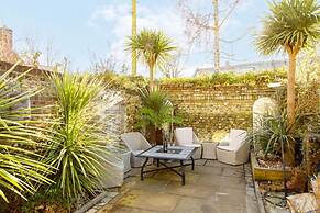 Terraced Townhouse Close to City Centre