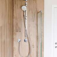 Mariners Stylish Beachside Getaway With Sea Views